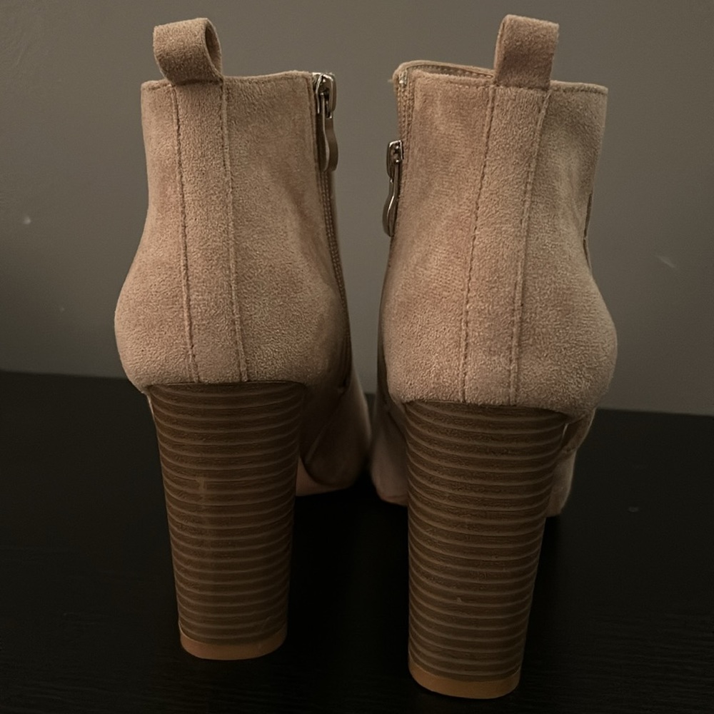 Open toe booties - Picture 5 of 10